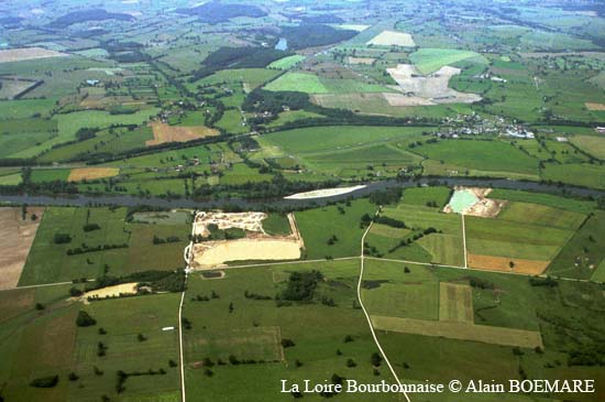 320 - Coulanges