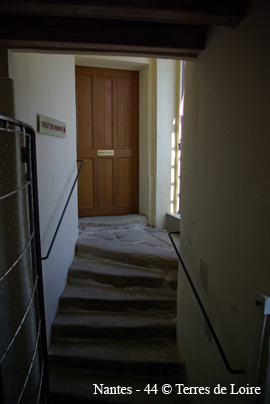 hwSG100451